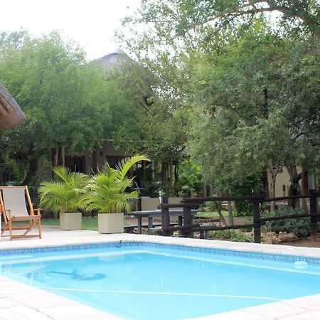 Woodpecker Lodge B&B フッドスプルイト エクステリア 写真
