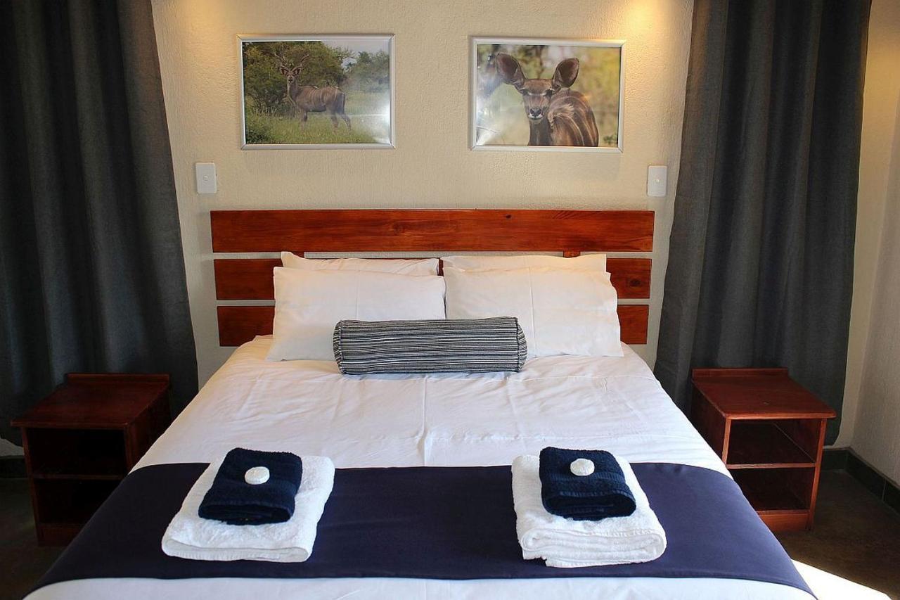Woodpecker Lodge B&B フッドスプルイト エクステリア 写真
